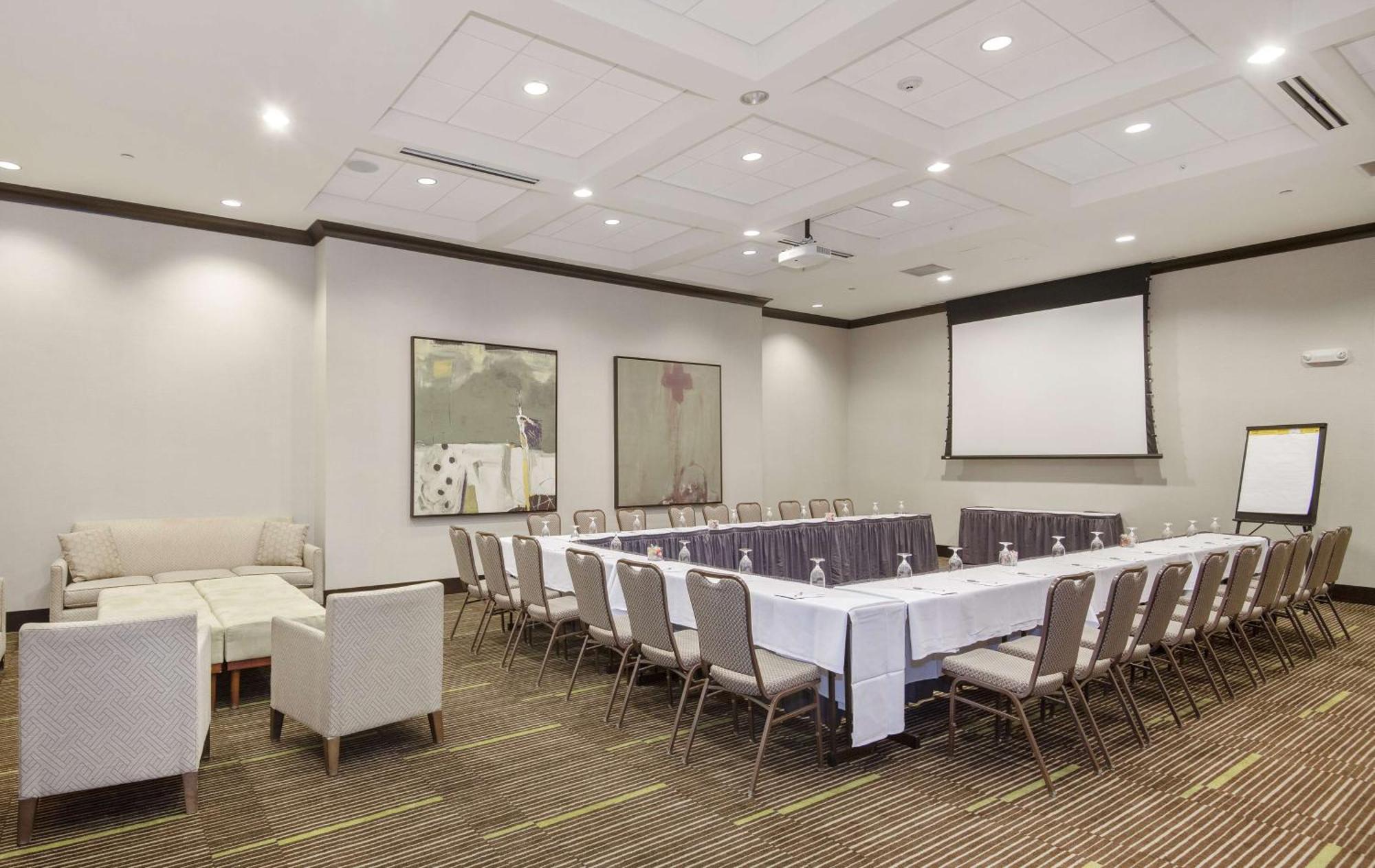 Hilton Garden Inn Raleigh קרי מראה חיצוני תמונה