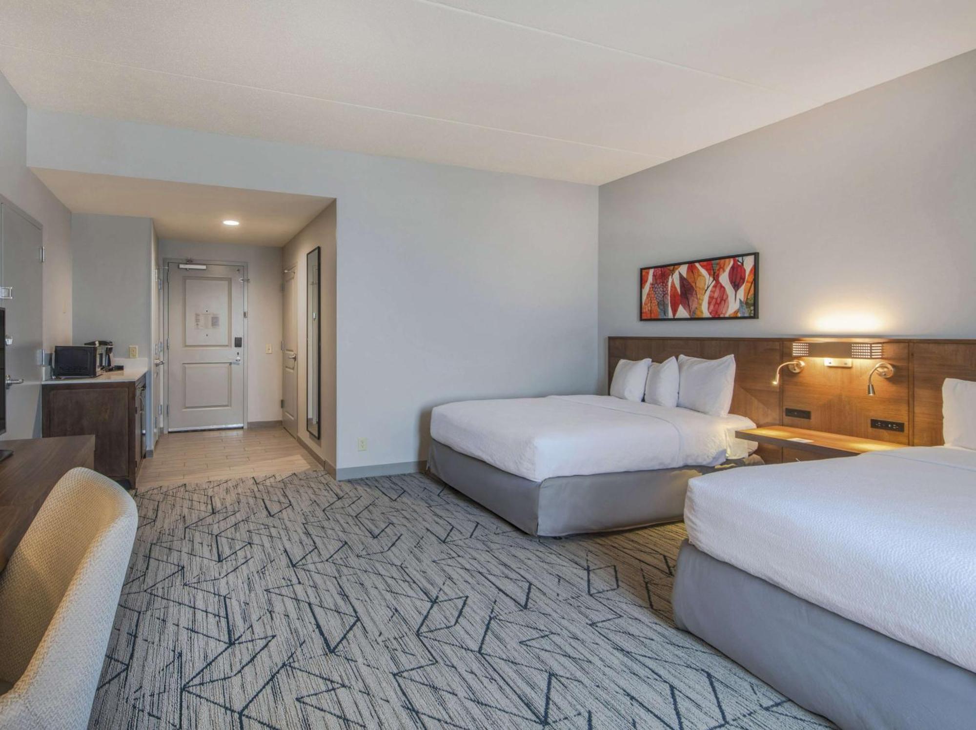 Hilton Garden Inn Raleigh קרי מראה חיצוני תמונה