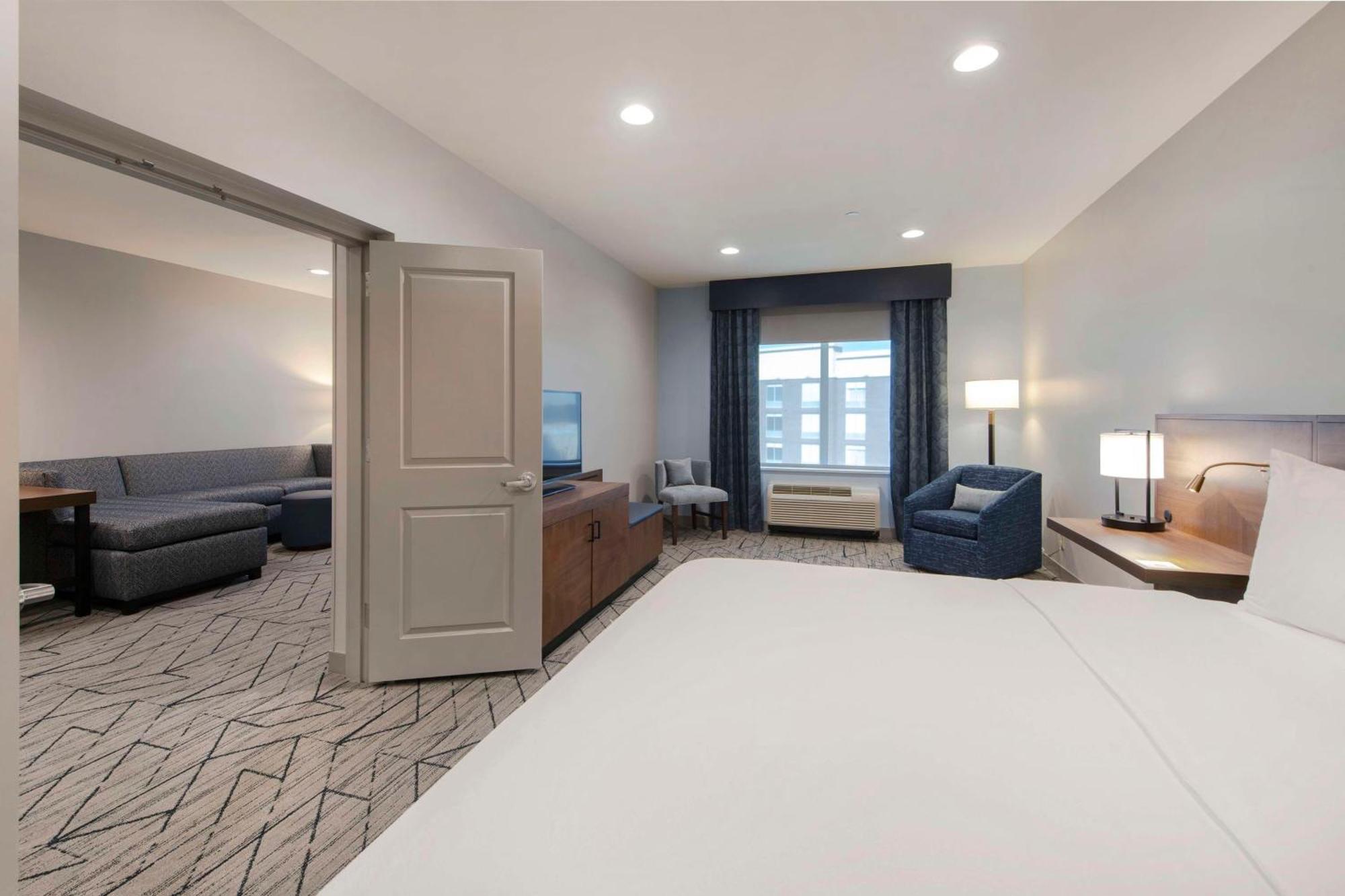 Hilton Garden Inn Raleigh קרי מראה חיצוני תמונה