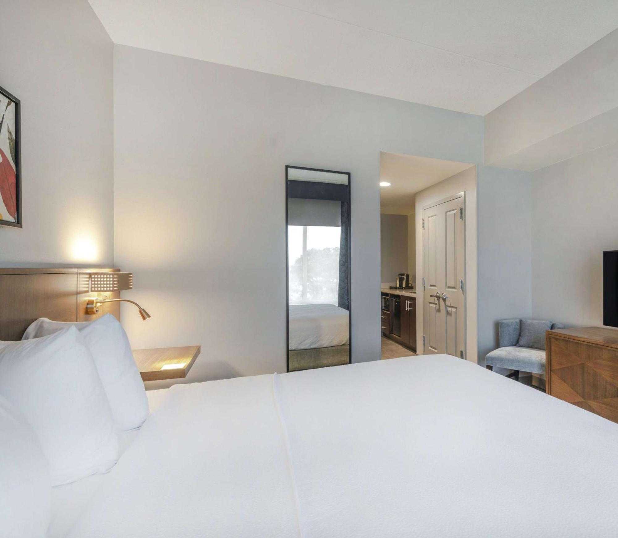 Hilton Garden Inn Raleigh קרי מראה חיצוני תמונה