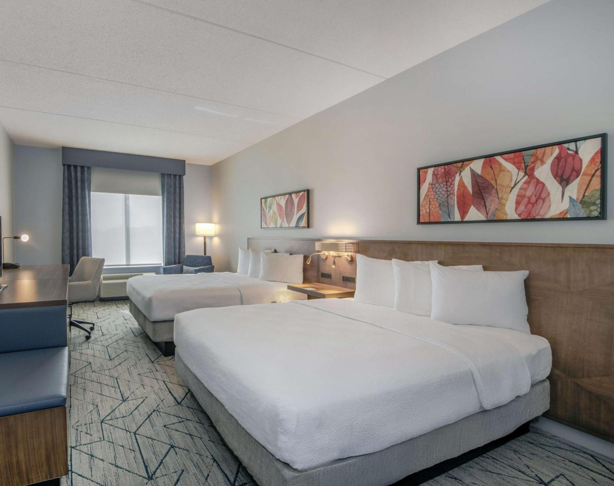 Hilton Garden Inn Raleigh קרי מראה חיצוני תמונה