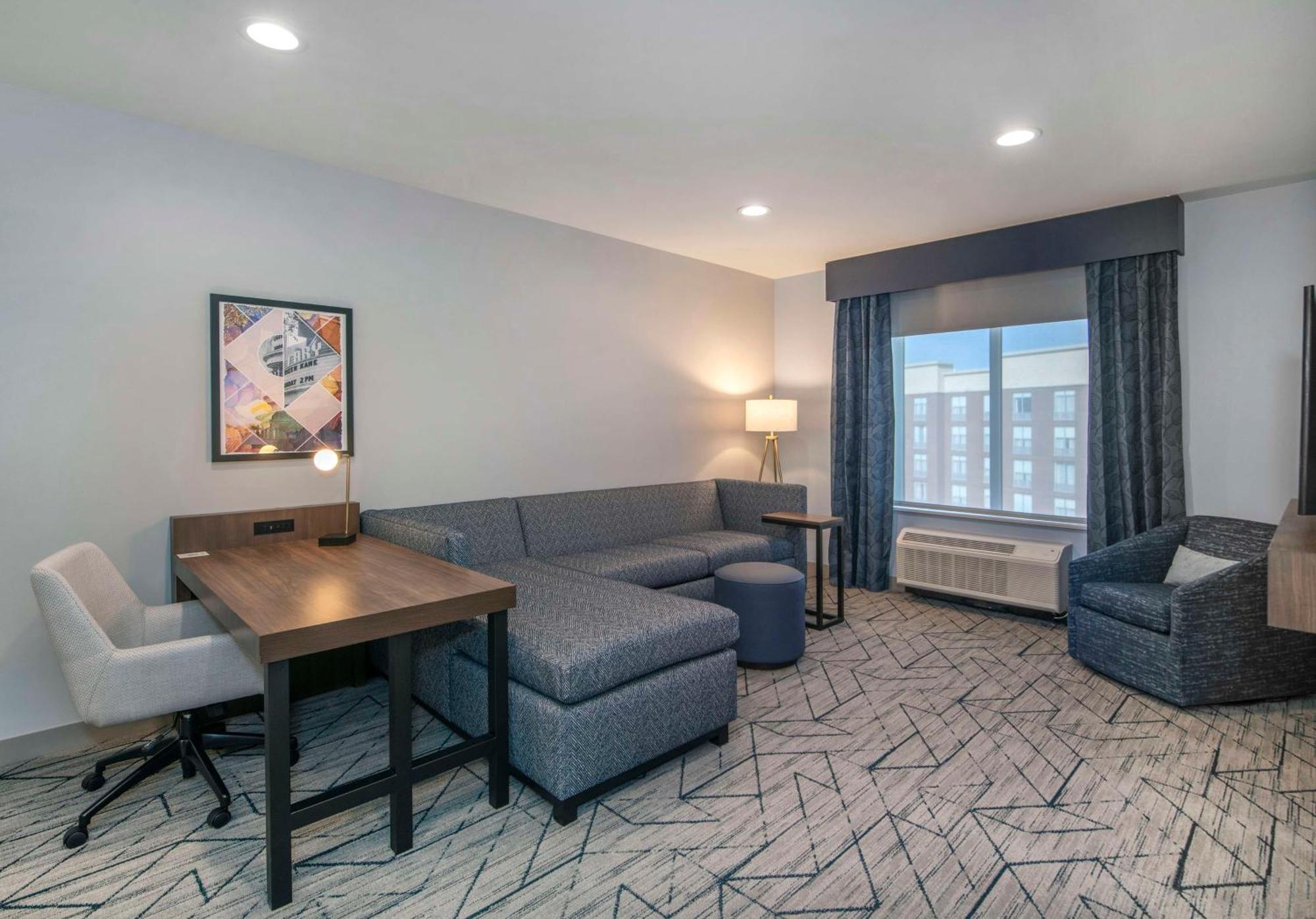 Hilton Garden Inn Raleigh קרי מראה חיצוני תמונה
