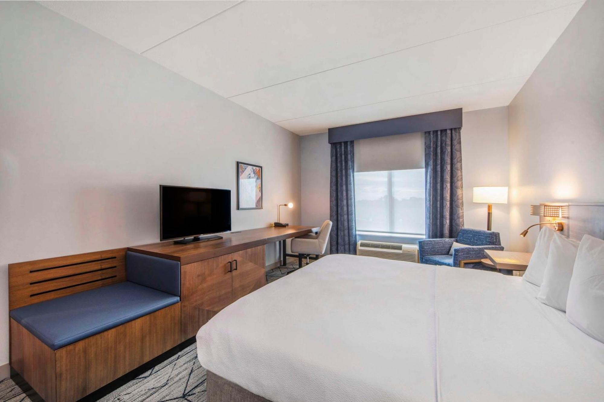 Hilton Garden Inn Raleigh קרי מראה חיצוני תמונה