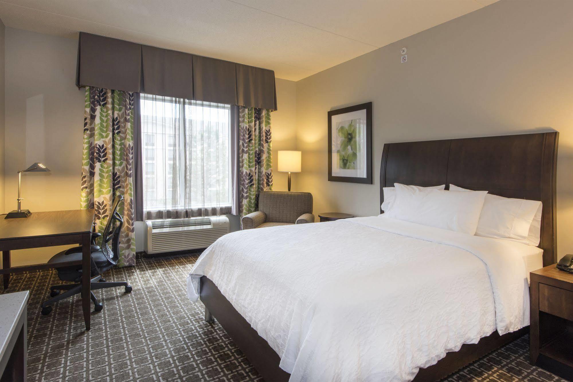Hilton Garden Inn Raleigh קרי מראה חיצוני תמונה