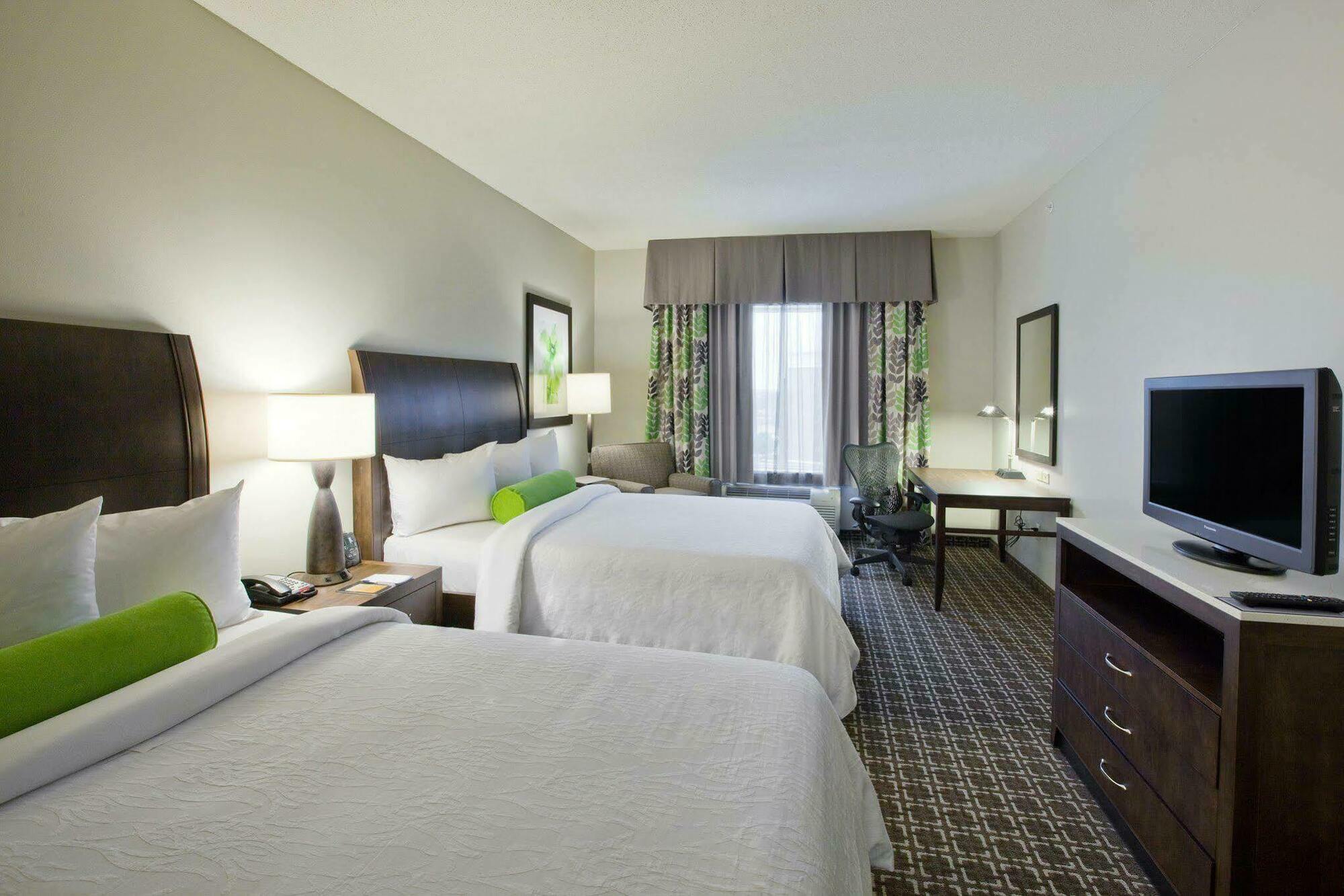 Hilton Garden Inn Raleigh קרי מראה חיצוני תמונה